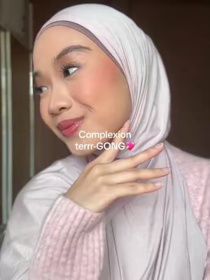 TikTok post by @ratu.ghania for Hanasui. Caption reads: [...] complexion yang CANTIK BGT BGT BGT dari....