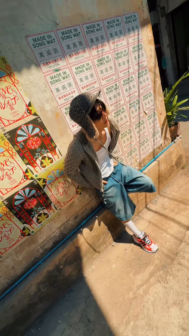 Instagram post by @nd_double_r for Foot Locker. Caption reads: [...] Let’s go shopping at @footlockerTH....