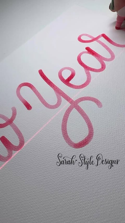 Instagram post by @sarahstyledesigns for Kuretake ZIG. Caption reads: Happy New Year! Hope you all had a safe NYE! 🎆....