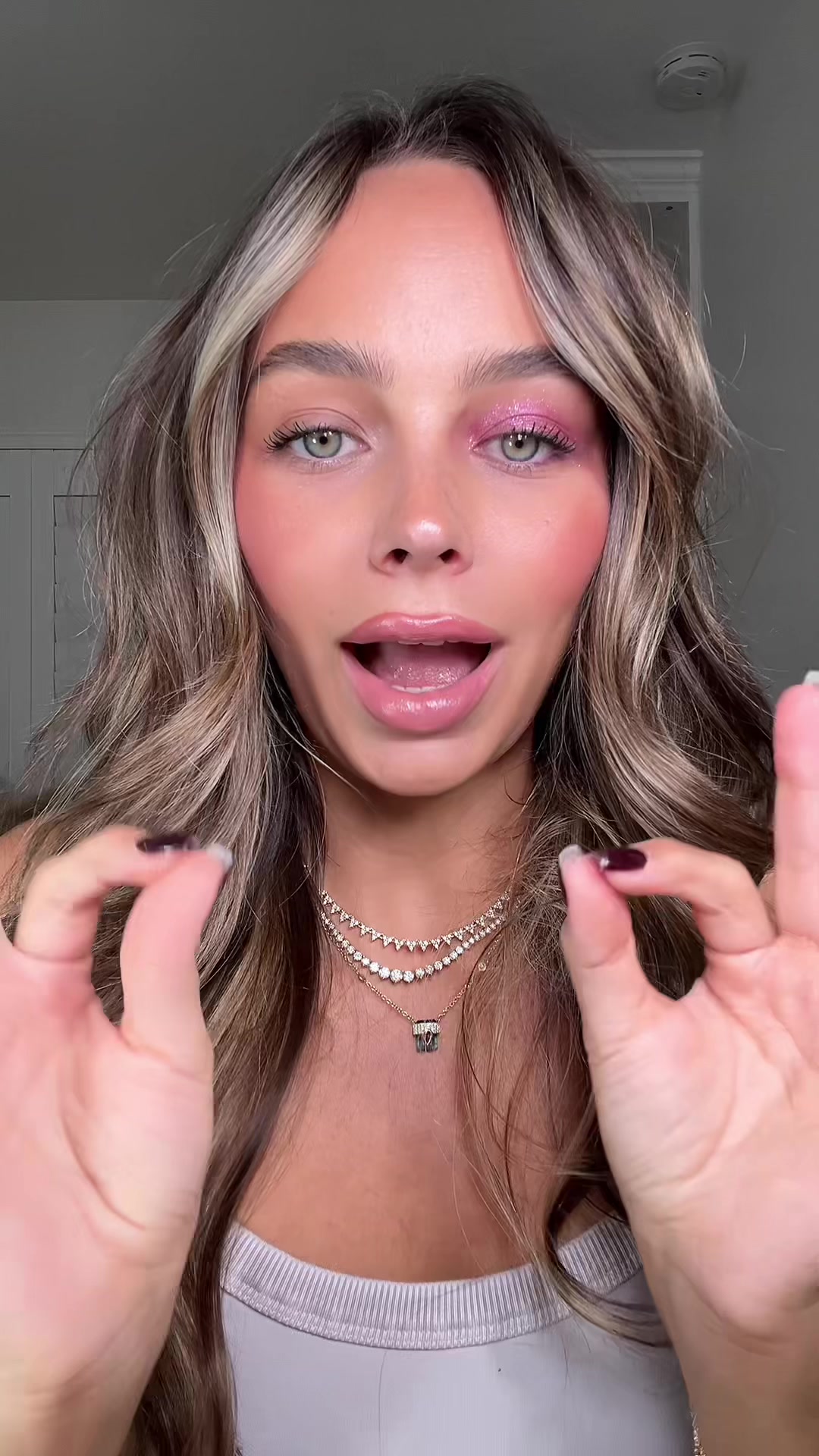 TikTok post by @adisonjustis for Anastasia Beverly Hills. Caption reads: [...] about this eyeshadow look- @Anastasia....