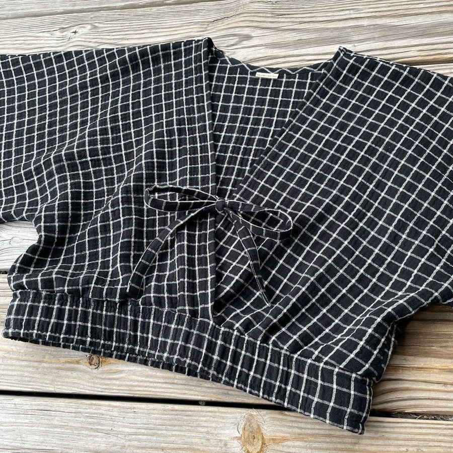 Instagram post by @soisewedthis for Friday Pattern Company. Caption reads: [...] of the Saguaro Set pattern by....