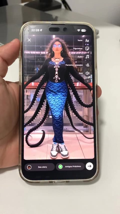 Instagram post by @soarescreator for CapCut. Caption reads: Images that come to life with AI.
Everything done....