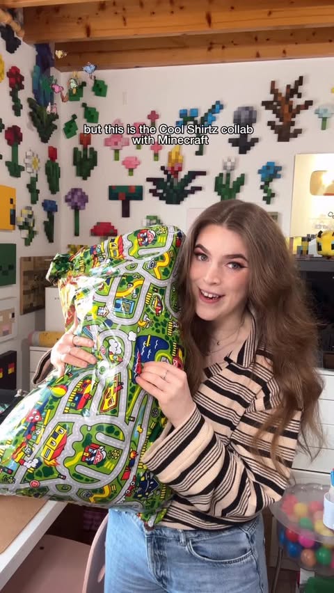 Instagram post by @celynhaf for Cool Shirtz. Caption reads: I got sent COOL SHIRTZ x MINECRAFT goodies! 🗣️🌻✨....