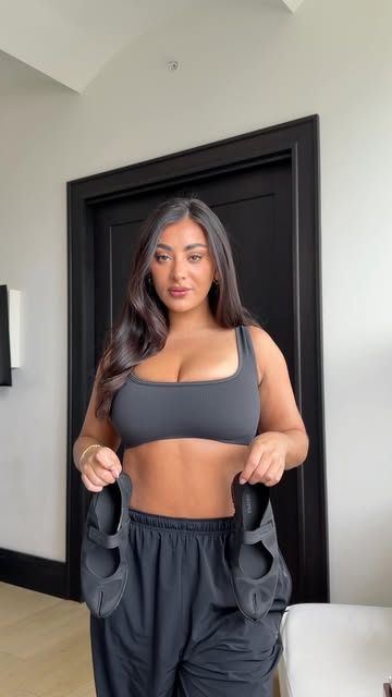 Instagram post by @livrah for Nike Women. Caption reads: NYC but make it sporty @skims @nikewomen....