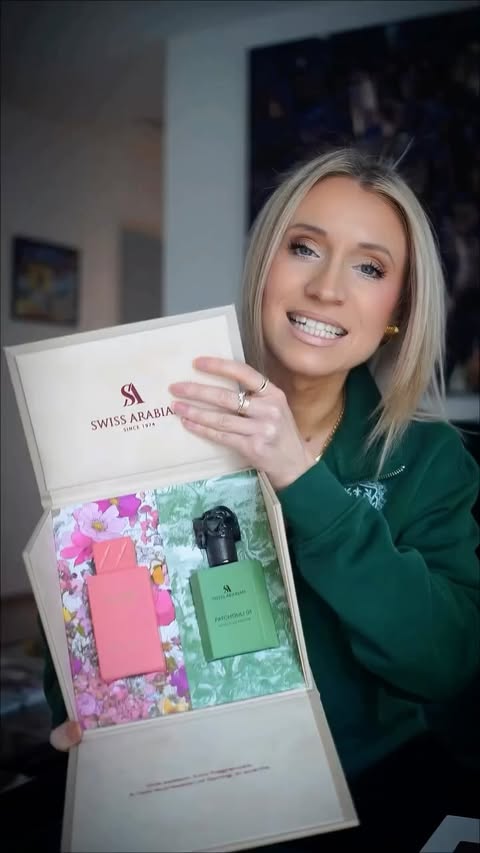 Instagram post by @angelina.patchouli for Swiss Arabian. Caption reads: [...] Unboxing time! Frühlings Parfüm von Swiss....