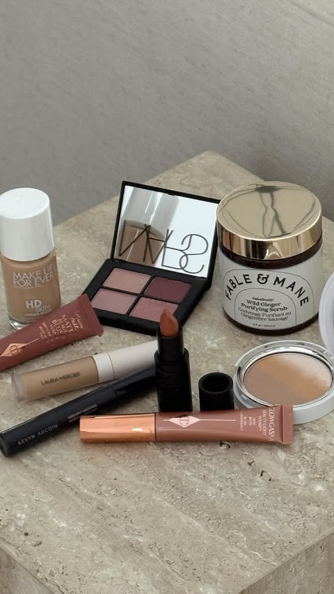 Instagram post by an influencer for IPSY. Caption reads: love is in the air with glam 💕 @ipsy #ipsypartner.