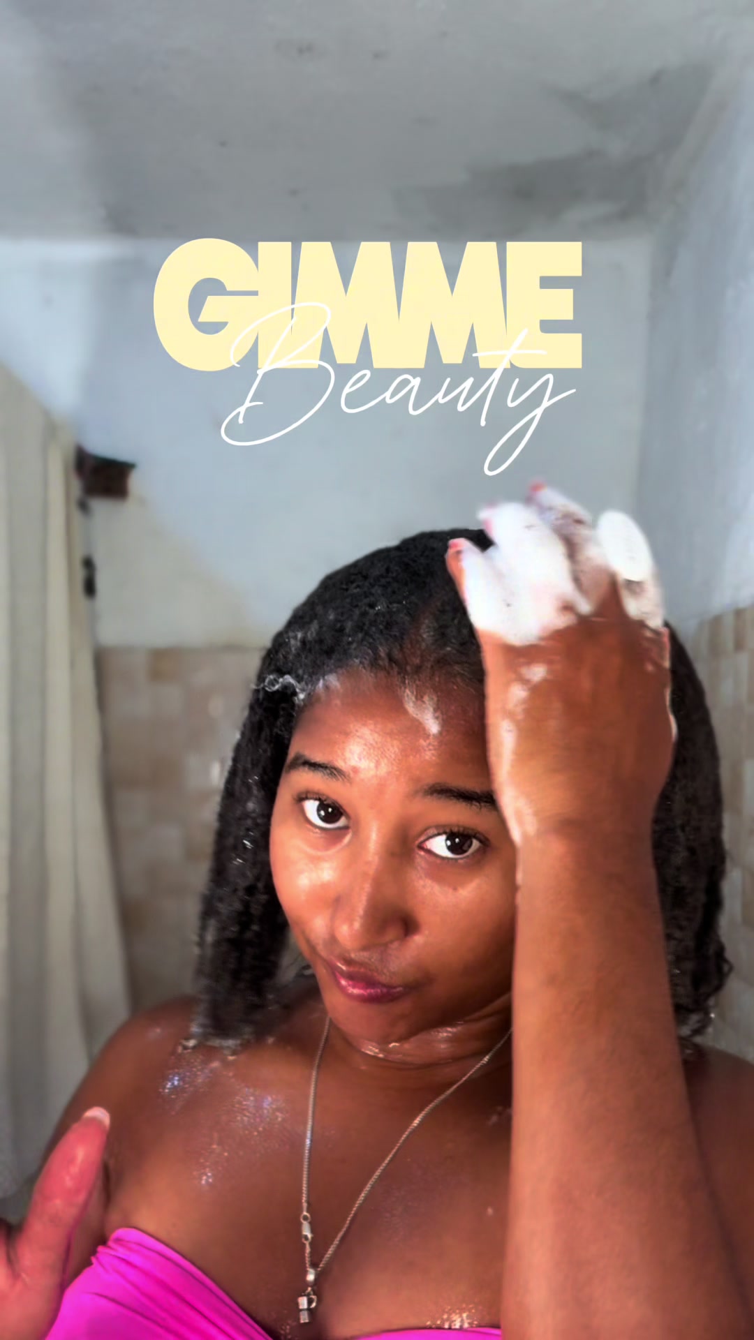 TikTok post by @yessyugc for Gimme Beauty. Caption reads: #gimmebeauty #gimmecreatorclub #gimmeumboxing....
