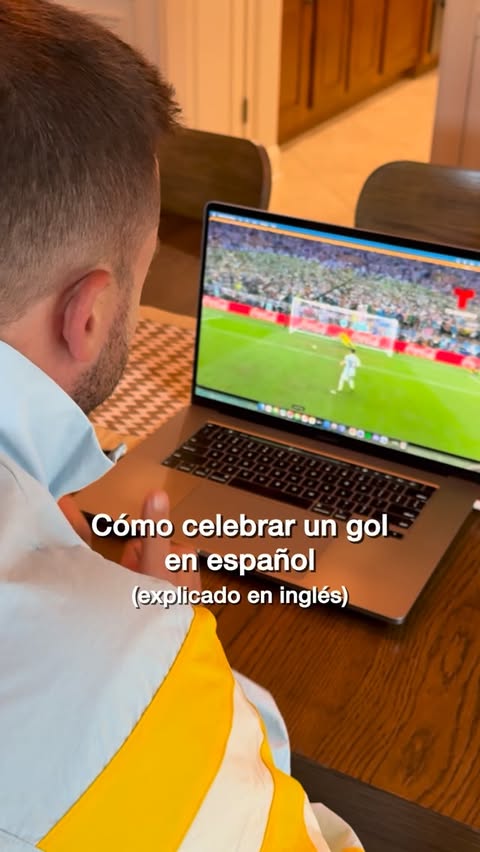 Instagram post by @thedustinluke for Telemundo. Caption reads: [...] la Copa Mundial de la FIFA 2026 TM por....