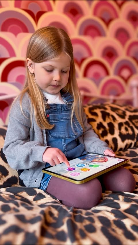 Instagram post by @itsaliceann for Crayola. Caption reads: [ad] Paddington has arrived in Crayola Create and....