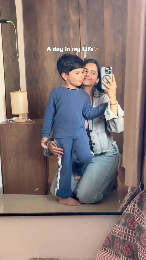 Instagram post by @nandinisinghrj for Pintola. Caption reads: [...] . . . . . . . . . . #trending #minivlog....