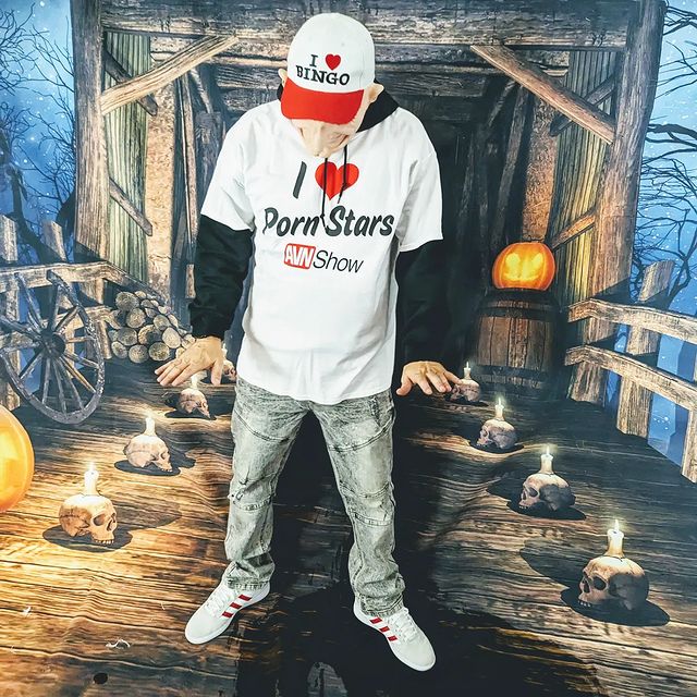 Instagram post by @cash.crop.12 for Halloween Costumes. Caption reads: I ♥️ Bingo & I ♥️ Pornstars !! My Type Of Party....