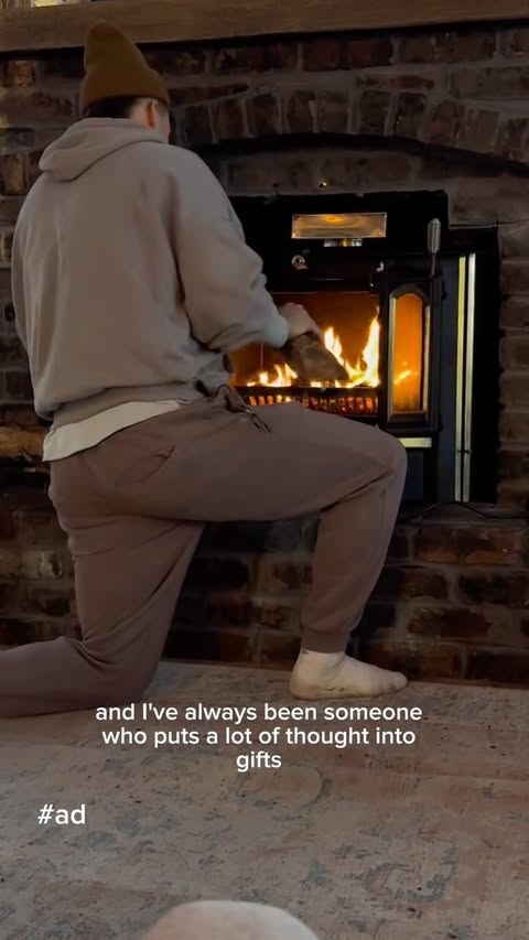 Instagram post by @leah__darlene for Mixbook. Caption reads: [...] for 40% off your first book order #ad....