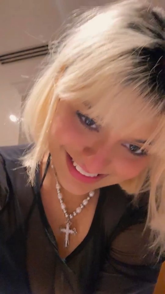 Instagram post by @djruhi for Urbanic. Caption reads: Even DJs unwind with the classics ✨ (hotel....