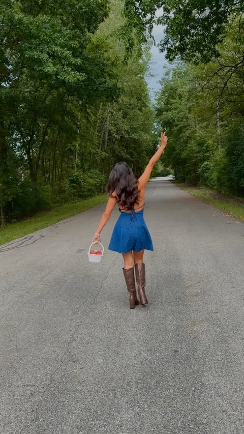 Instagram post by @amberrfashionn for Lulus. Caption reads: [...] fall wardrobe just got way cuter #lovelulus....