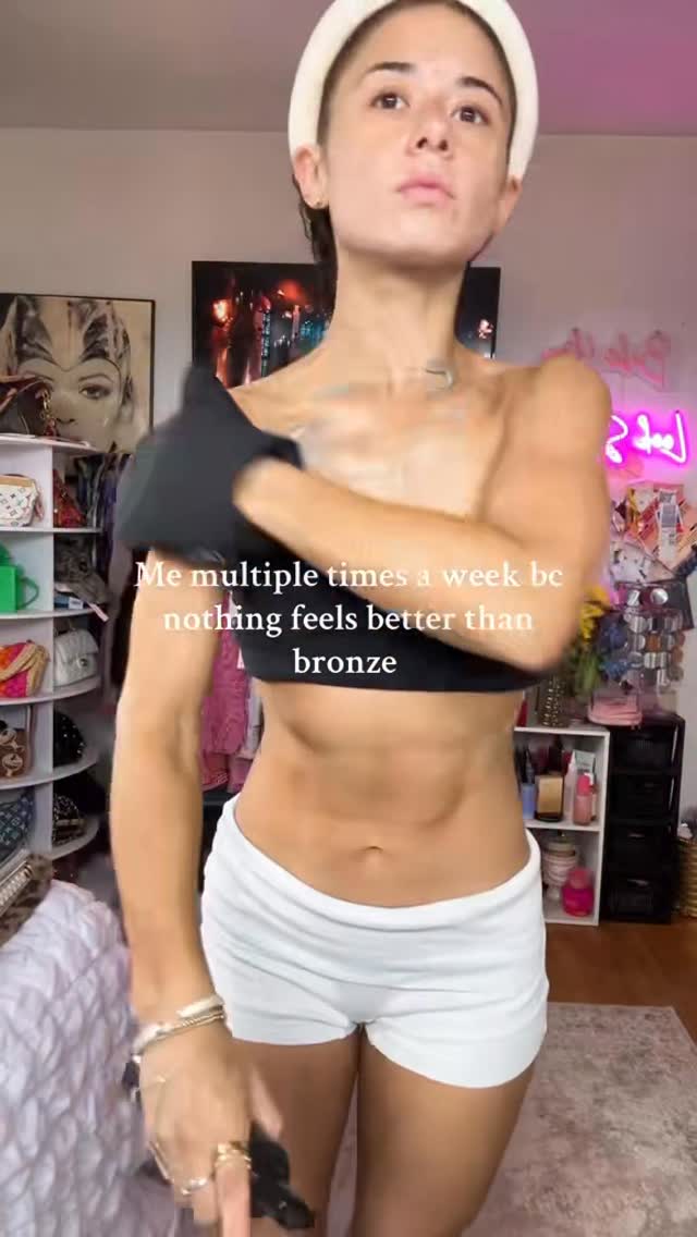 Instagram post by @fionajordann for b.tan. Caption reads: Always bronzing my body ✨ 
@btan.rocks the best....