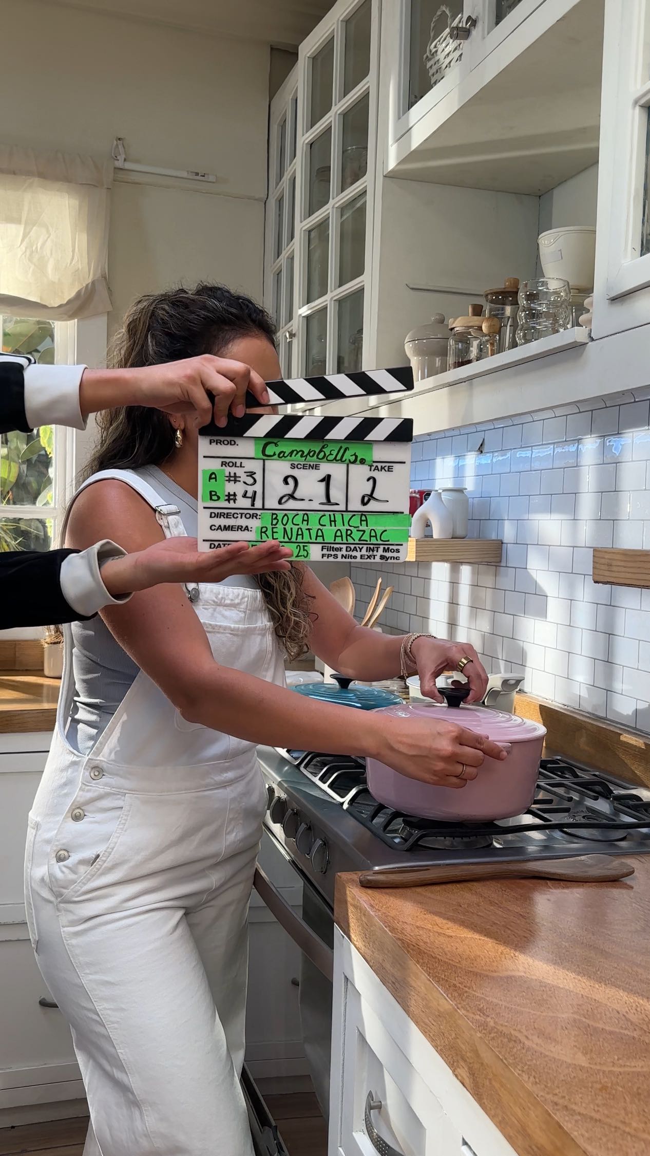 Instagram post by @alejandrasanet_ for Campbell's. Caption reads: Hoy cociné algo más que una sopa…

Cociné desde el....