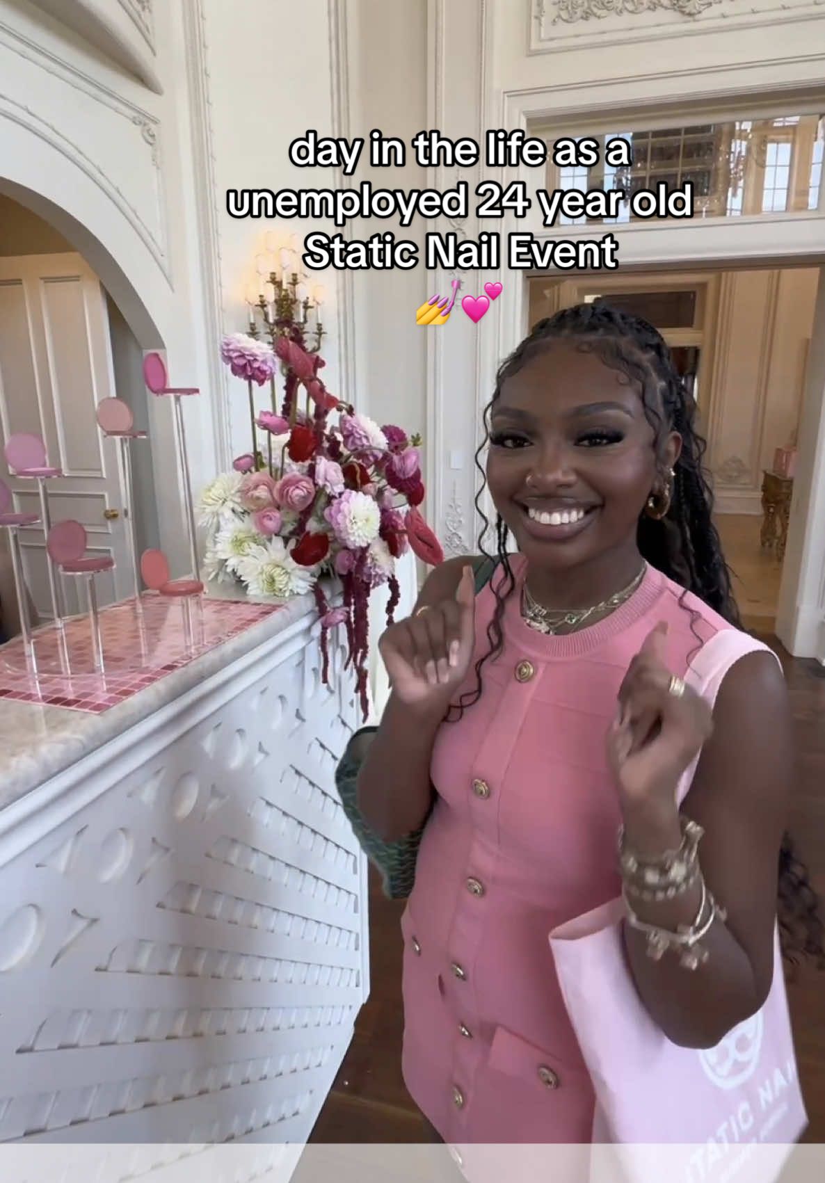 TikTok post by @mu.nisah for Static Nails. Caption reads: [...] #fyp #blackgirltravel #staticnailsevent....