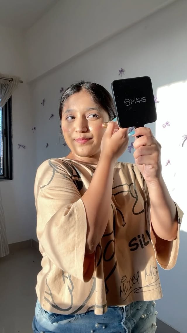 Instagram post by @khusshii09 for Viral Pitch. Caption reads: #ad GETTING ready ft. Mars @reachedmars....