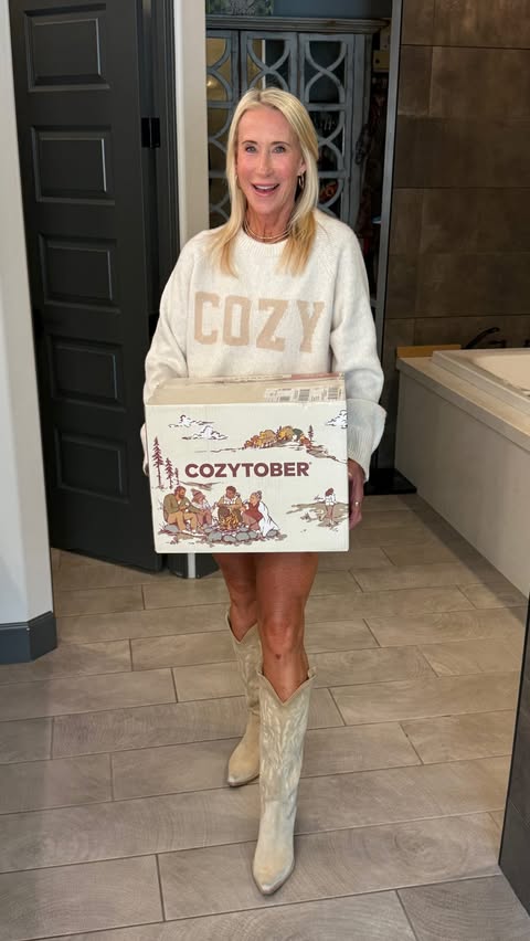 Instagram post by @malibumom for Wantable. Caption reads: [...] style! 🍂 It’s officially COZYTOBER,....