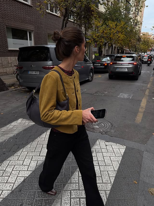 Instagram post by @carlaferrer1 for Rouje. Caption reads: Publi. A sunny afternoon @rouje 🌞.