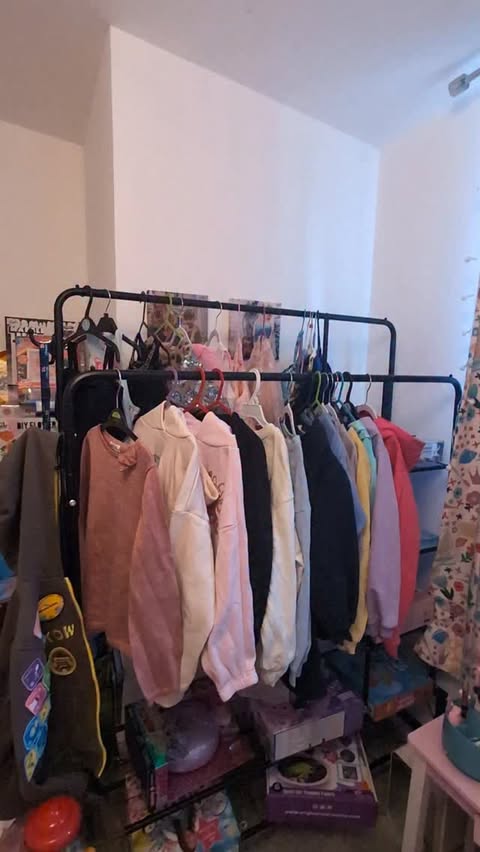 Instagram post by @nicolalemmon for Wowcher. Caption reads: Ad @wowcher have done it again look at this [...].