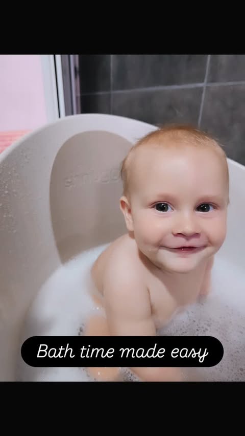 Instagram post by @madaraveanu for Shnuggle. Caption reads: [...] of the day 🛁💛 We’ve been using the....