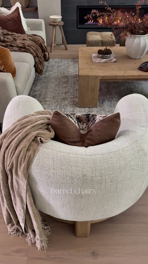 Instagram post by @donnadelaine_home for Wayfair. Caption reads: [...] paid full price but you don’t have to✨....