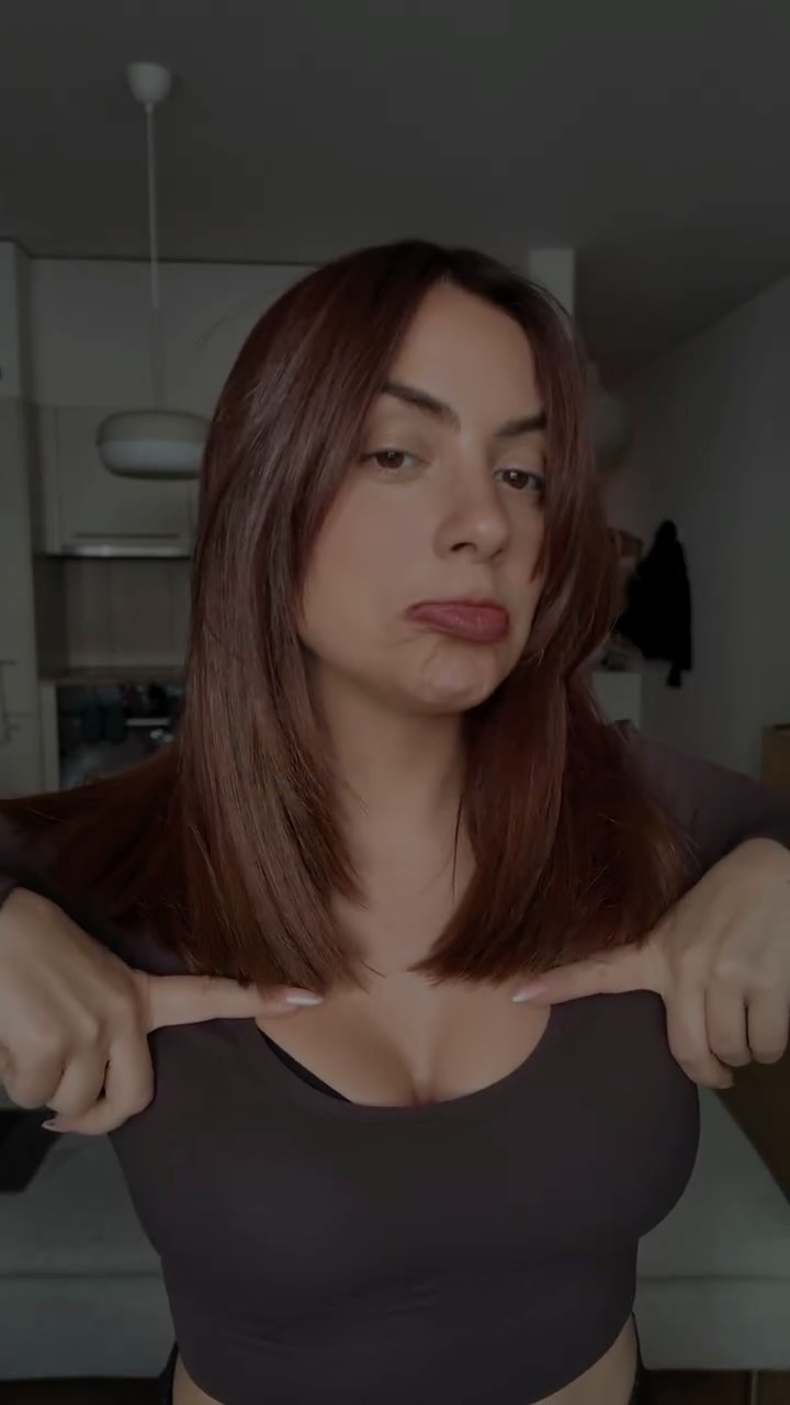 Instagram post by @leaenjoyoff for René Furterer. Caption reads: PART 1 🔒Je teste en exclusivité la nouvelle cure....