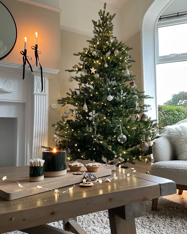 Instagram post by @kath__cooke for Pott Candles. Caption reads: Ad / Feeling all cosy and festive with....