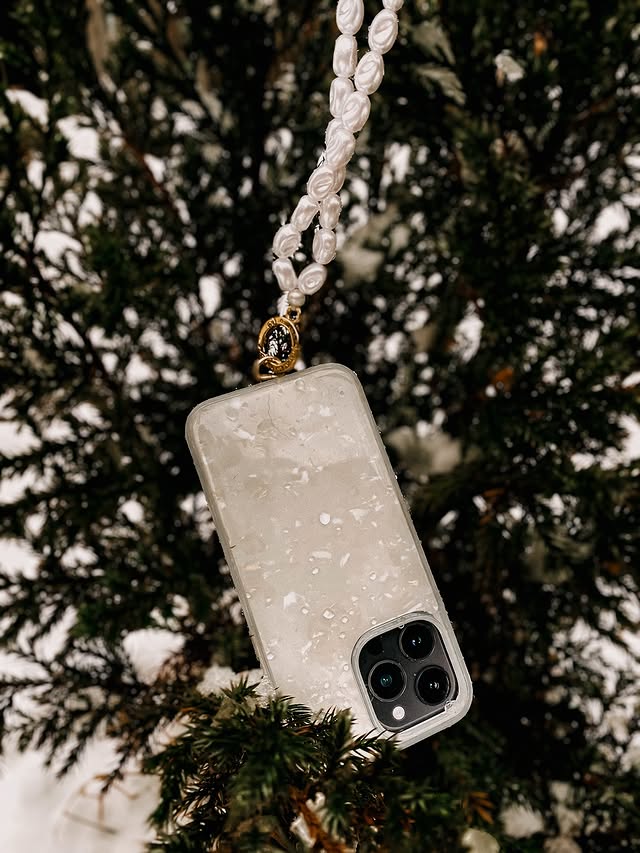 Instagram post by @klaraasworld for idealofsweden. Caption reads: [...] favourites from the Holiday Sale at....