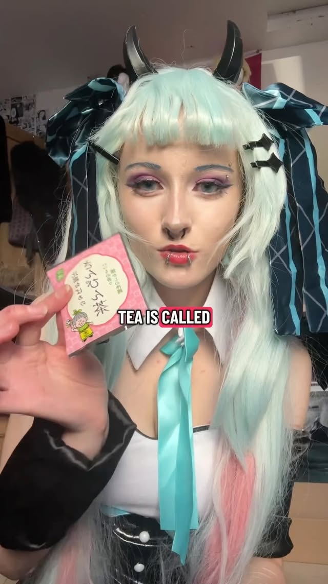 Instagram post by @foxcosplayz for Sakuraco. Caption reads: i did this instead of going to japan..#sakuraco....