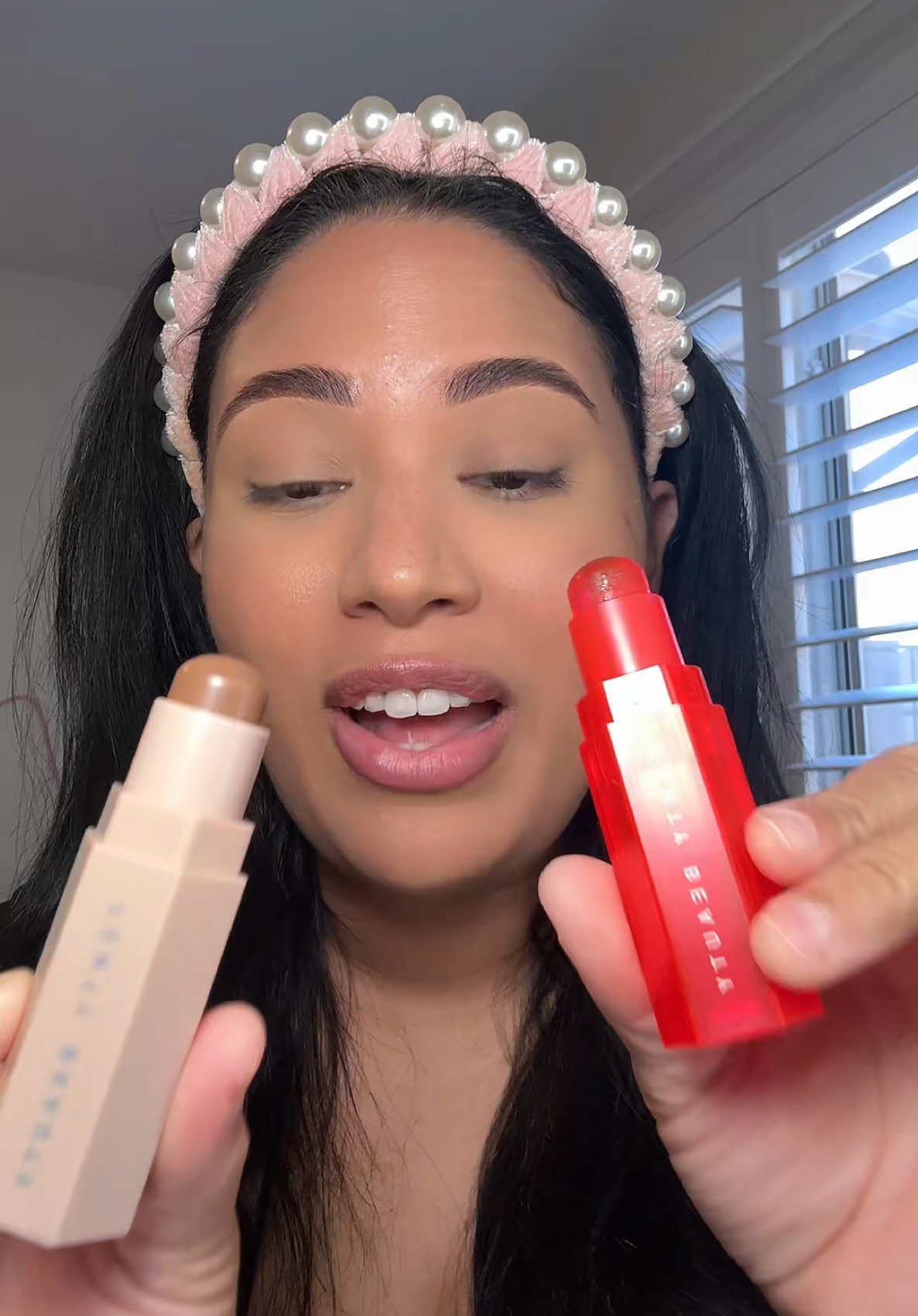 TikTok post by @brooklynreviewsxoxo for Fenty Beauty. Caption reads: [...] is so so so good 😍👏🏽 @Fenty Beauty....