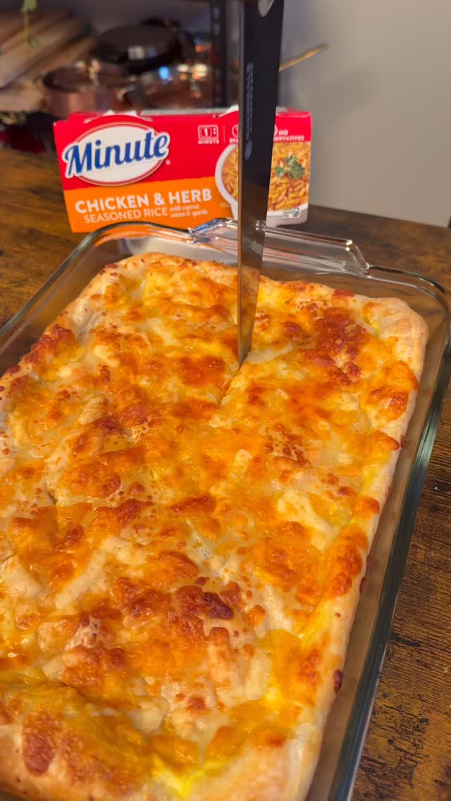 Instagram post by @dasliderguy for Minute Rice. Caption reads: Recipe below  ⬇️

These @minutericeus chicken &....