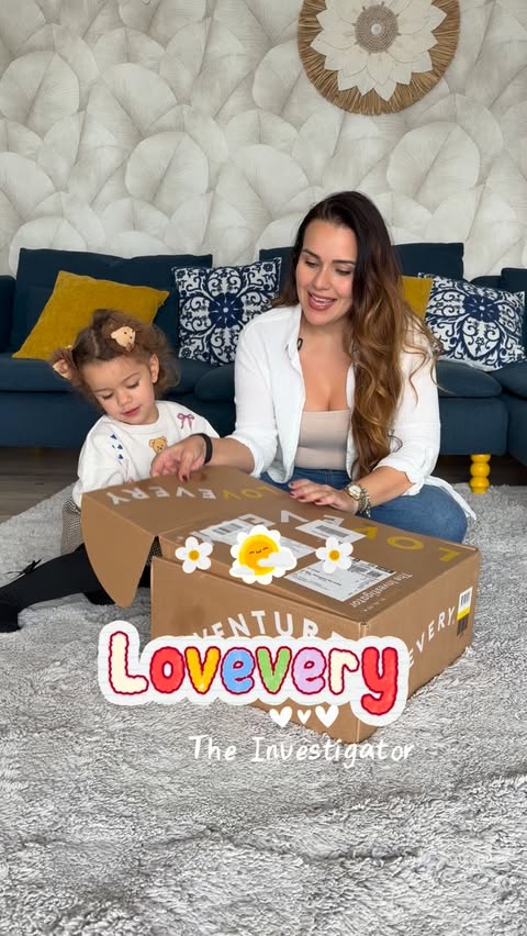 Instagram post by @evisiskos for Lovevery. Caption reads: [...] all at the same time 🤍 We’ve had @lovevery....