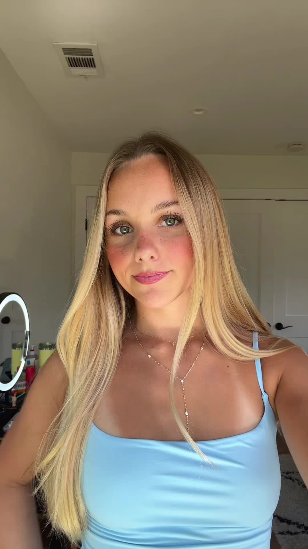TikTok post by @livilloydd for SUUKSESS. Caption reads: @SUUKSESS #suuksess use code LIVI for 40% off.