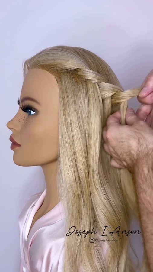 Instagram post by @josephianson for Fiona Franchimon. Caption reads: [...] Use my code JOSEPHIANSON at @fionafranchimon....