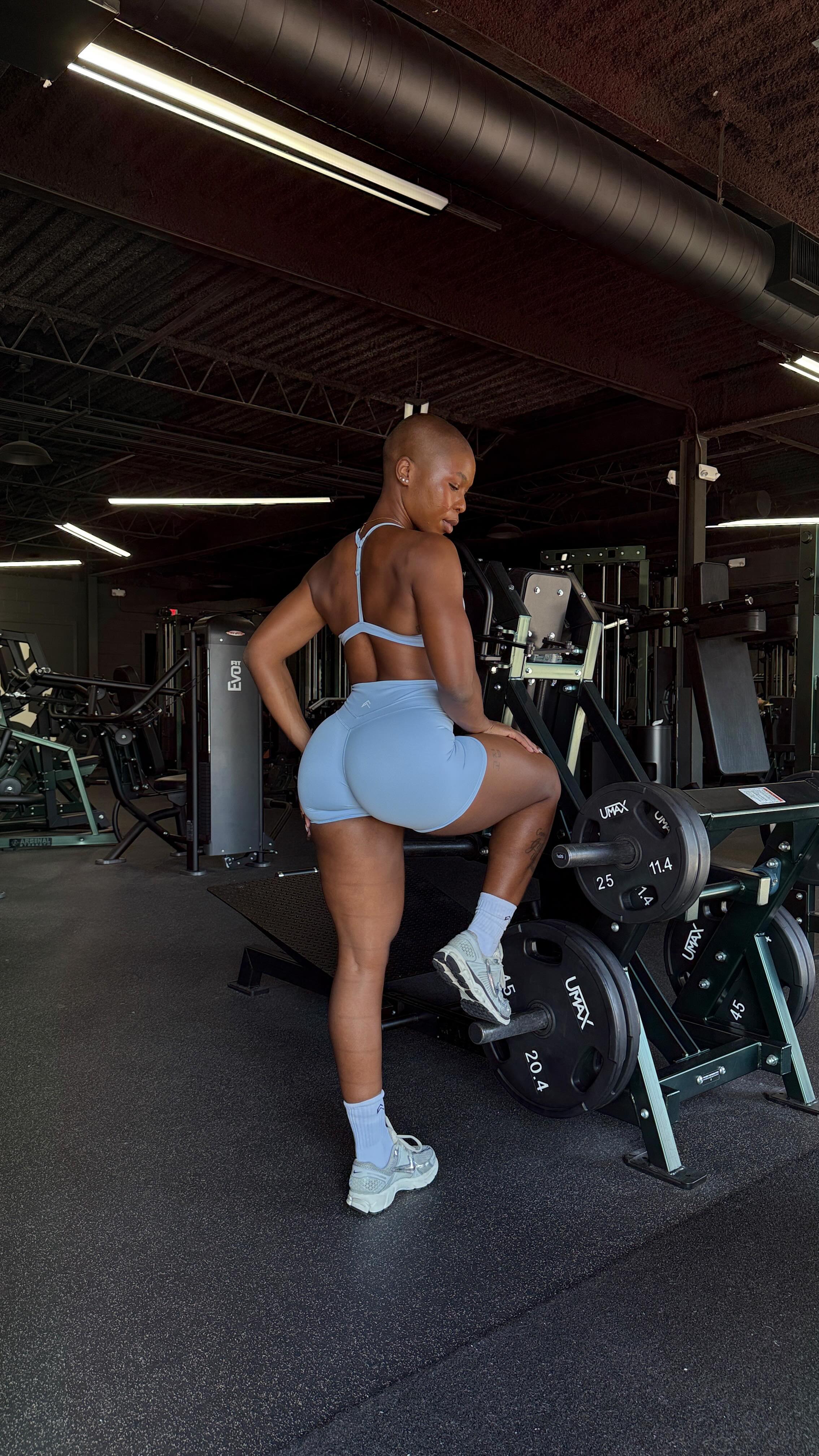 Instagram post by @yayatshuma for EvolveYou. Caption reads: elevate lower body program is here just in time....