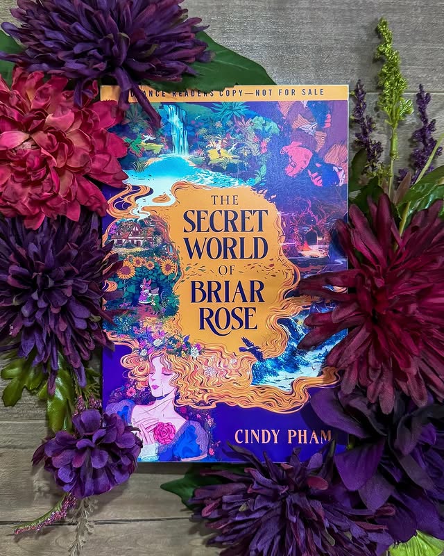 Instagram post by @dany.alvy for Penguin Teen. Caption reads: [...] I’m here for them all! Thank you to....