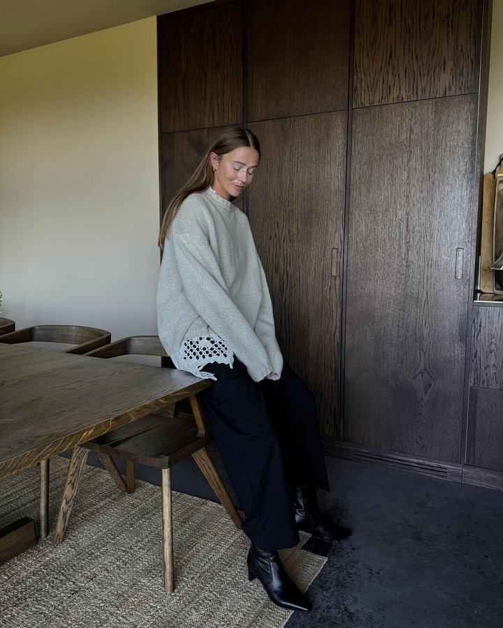 Instagram post by @fannyamandanilsson for COPENHAGEN STUDIOS. Caption reads: Stepping out in timeless style.....