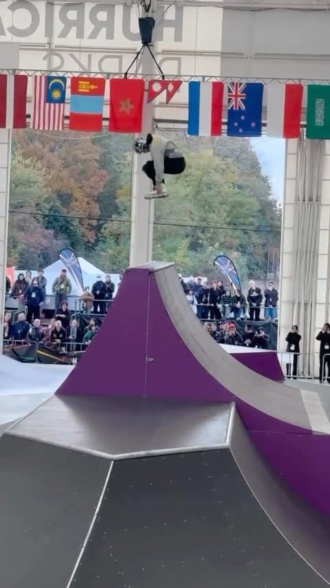 Instagram post by @mei_mei_1126_ for Skullcandy. Caption reads: [...] @papasu1048 @skullcandyjapan @stance_japan....