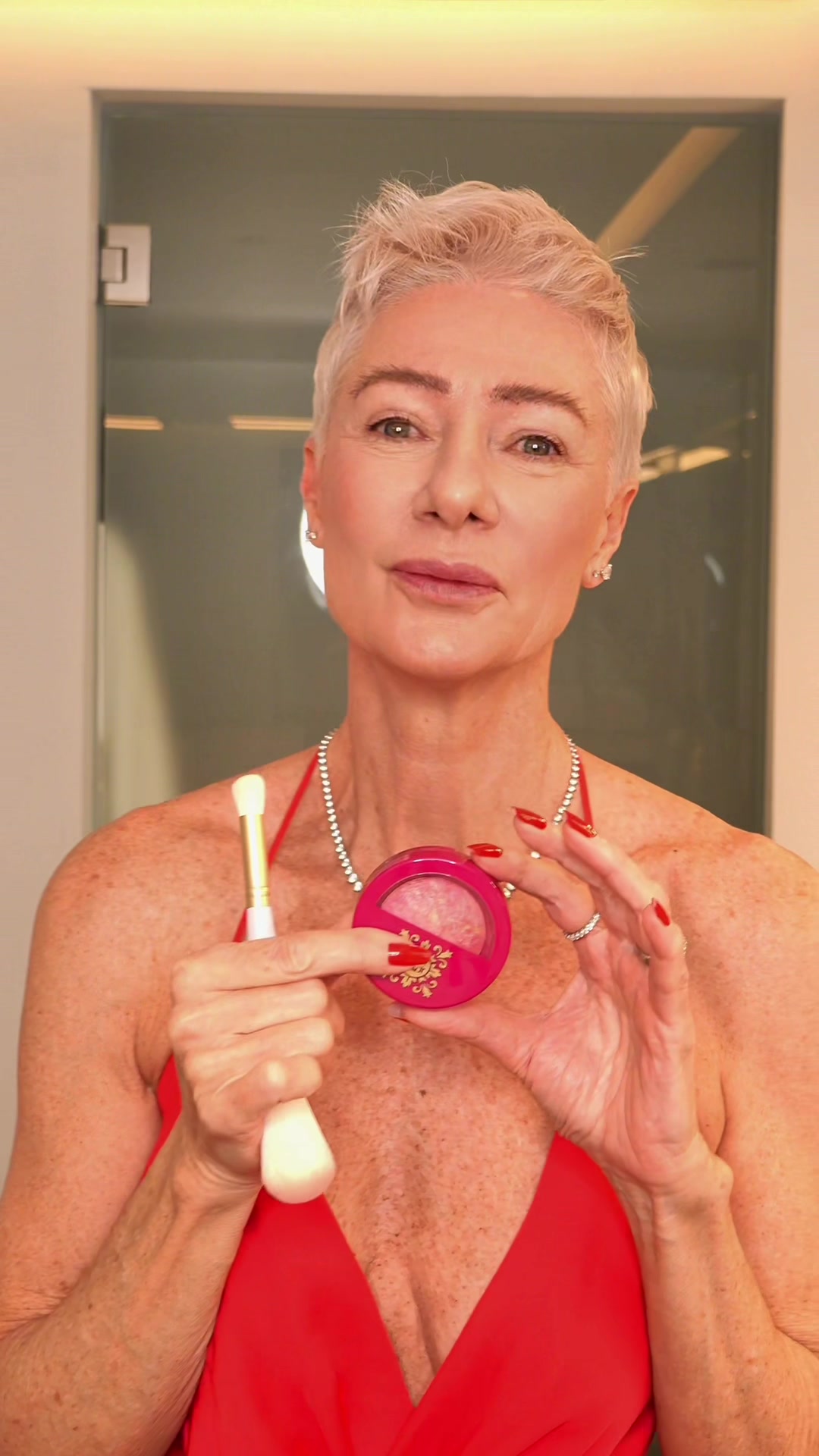 TikTok post by @anadias.official for – Laura Geller. Caption reads: Keeping my holiday routine simple and stunning ✨....