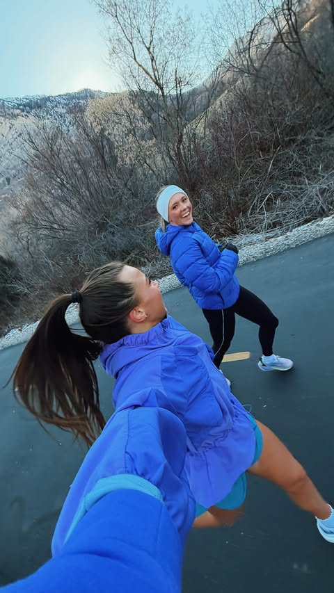 Instagram post by @lizzie.ramey for Go Raw. Caption reads: [...] granola aisle at an Albertsons near you!....