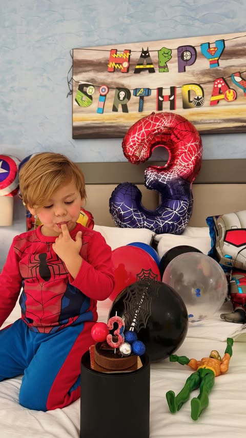 Instagram post by @pilarg.naples for TernX. Caption reads: [...] makes all the difference 🚀🌎 
@myternx is....