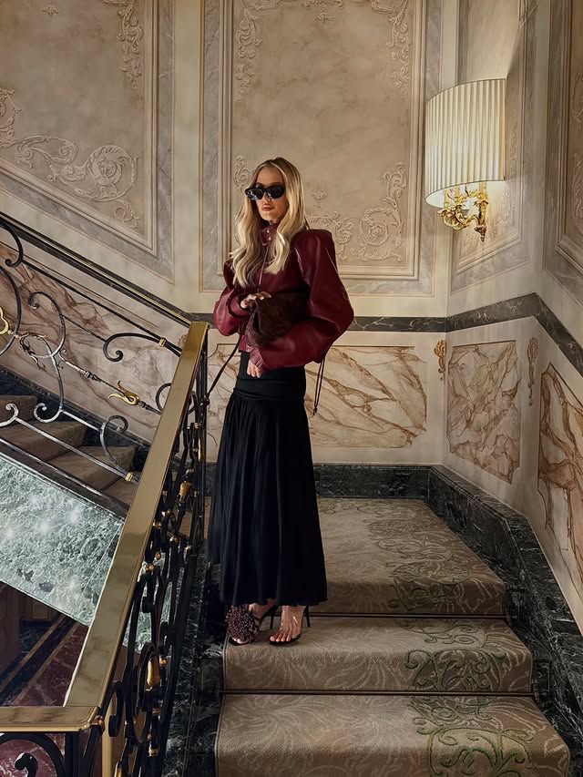 Instagram post by an influencer for Dorchester Collection. Caption reads: [...] ✨ Anzeige/Tag @dorchestercollection....