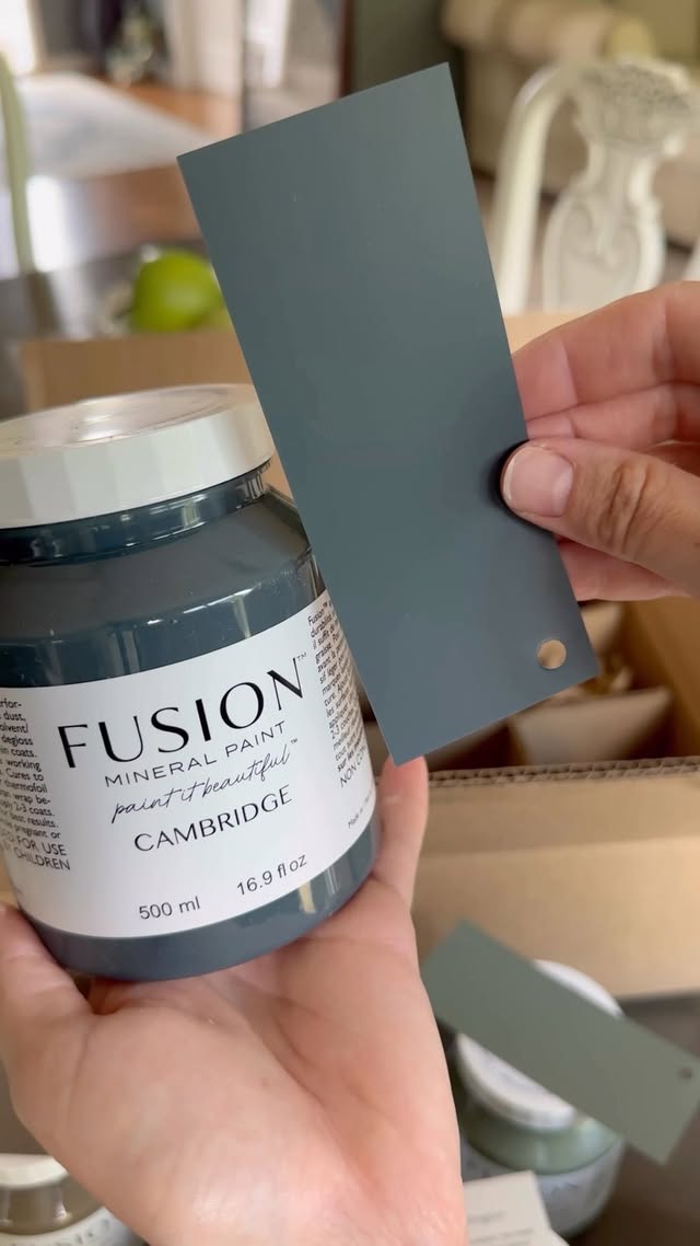 Instagram post by @ravenstreetmarket for Fusion Mineral Paint. Caption reads: [...] #furniturepainting #fusionmineralpaint....