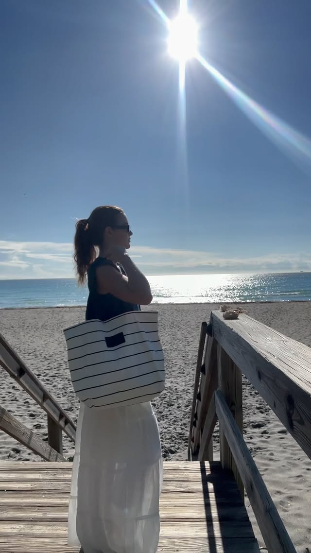 Instagram post by @mackenzieemarsh for ALOHA Collection. Caption reads: [...] your plans are after, thanks to the....