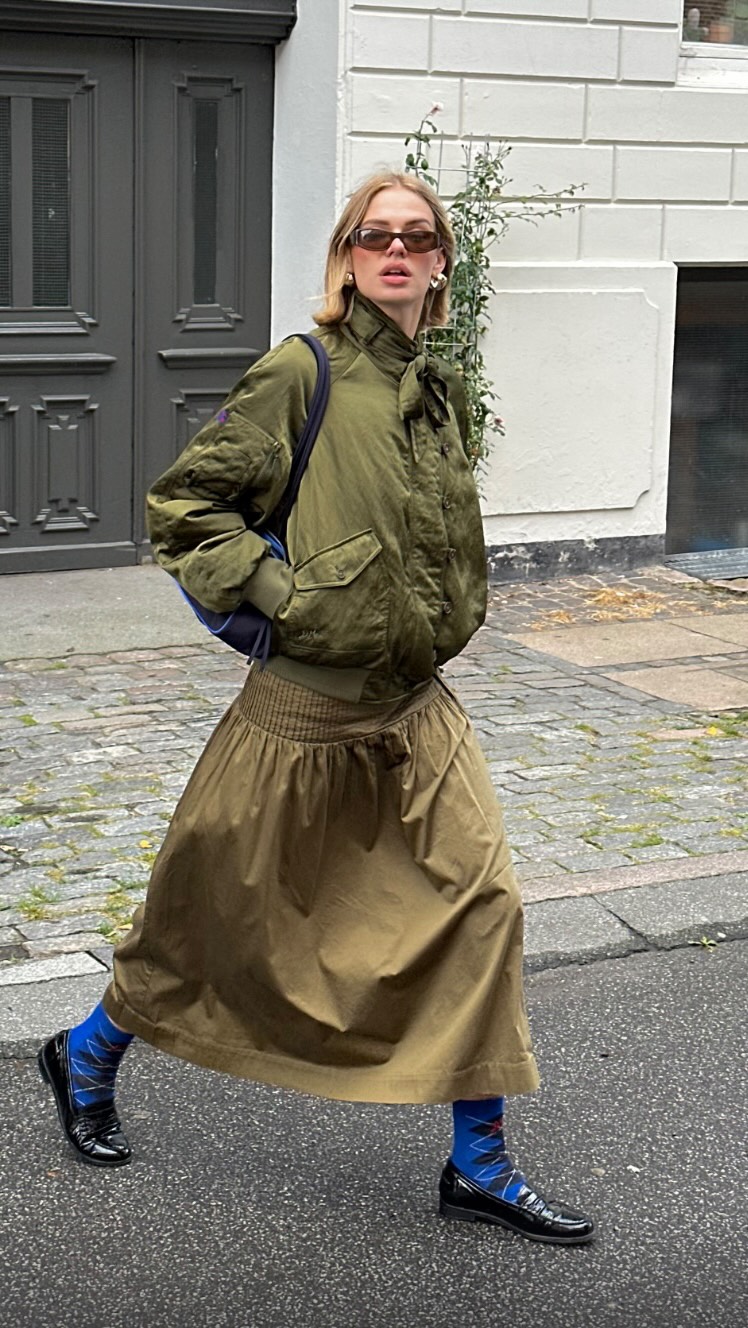 Instagram post by @linda.sza for Damson Madder. Caption reads: [...] but always best dressed in brand new....