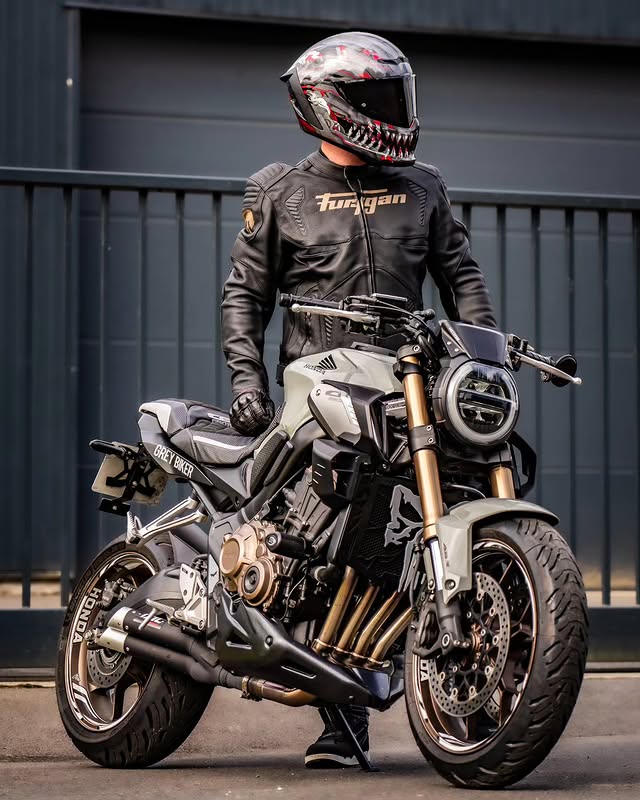 Instagram post by @grey.biker for Furygan. Caption reads: @furyganofficiel Sherman Evo 👌🏻 confort/ style/....