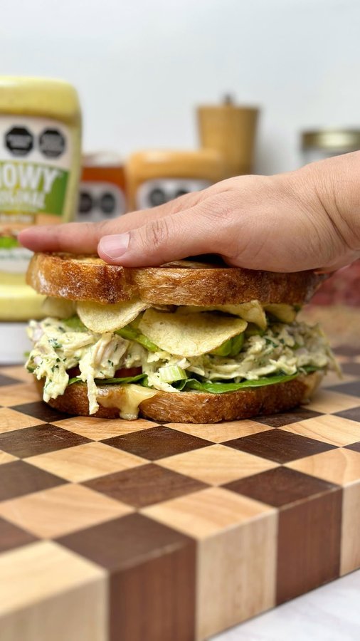 Instagram post by @cejascook for Zafrán. Caption reads: Sandwich con papas fritas 🥪

Bebezukis! Por ahí....