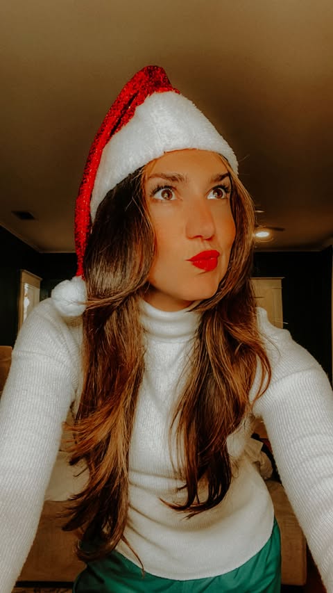 Instagram post by @meg.for.it for Name Bubbles. Caption reads: [...] is officially stress-free 🎁✨ The Name....